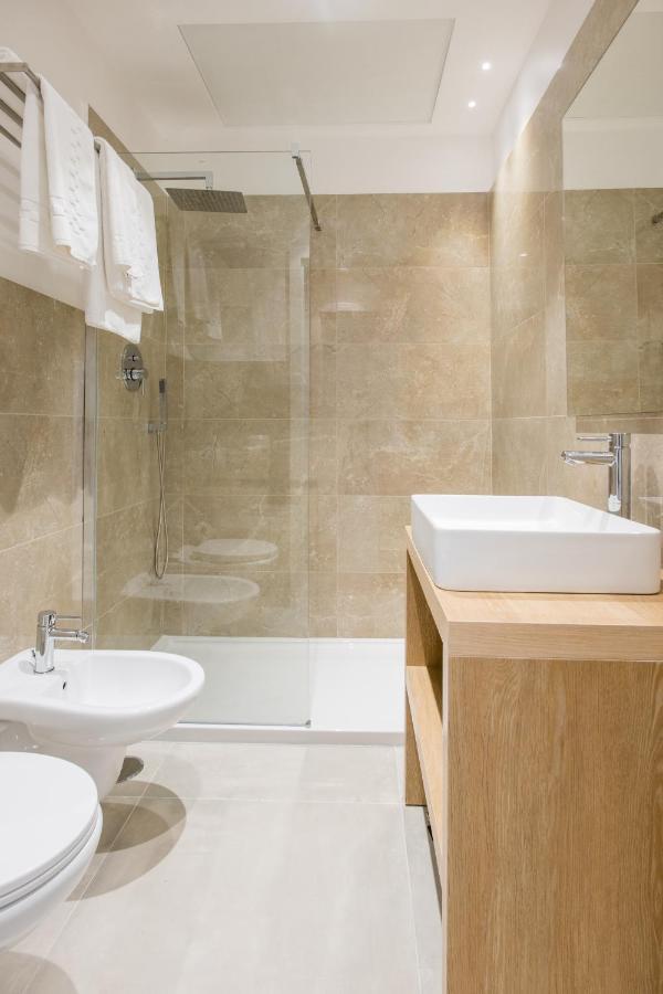 Bed and Breakfast Lux Caracciolo Napoli Esterno foto