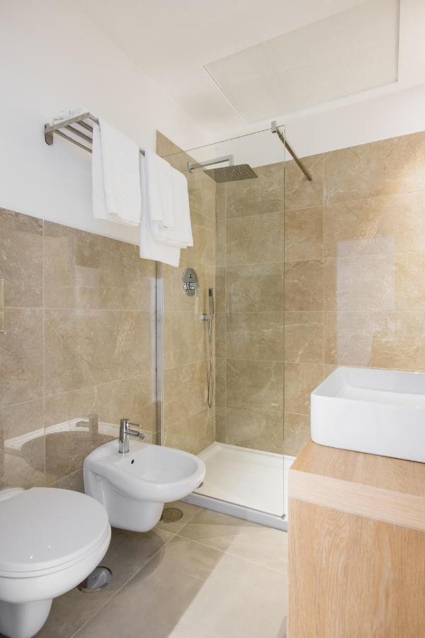Bed and Breakfast Lux Caracciolo Napoli Esterno foto