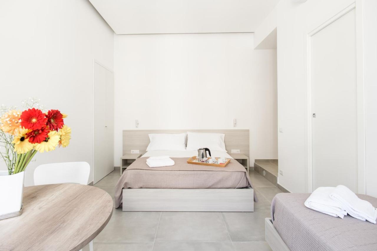 Bed and Breakfast Lux Caracciolo Napoli Esterno foto
