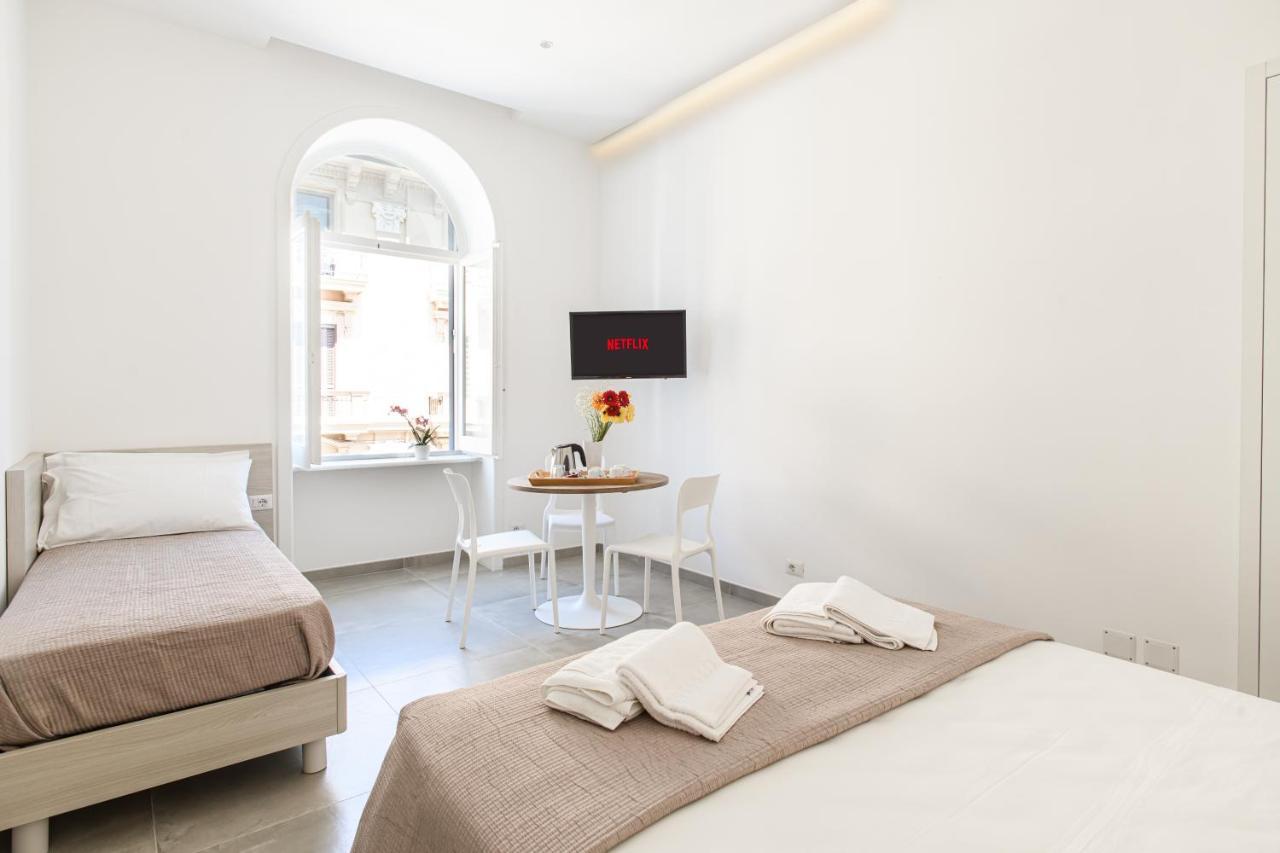 Bed and Breakfast Lux Caracciolo Napoli Esterno foto